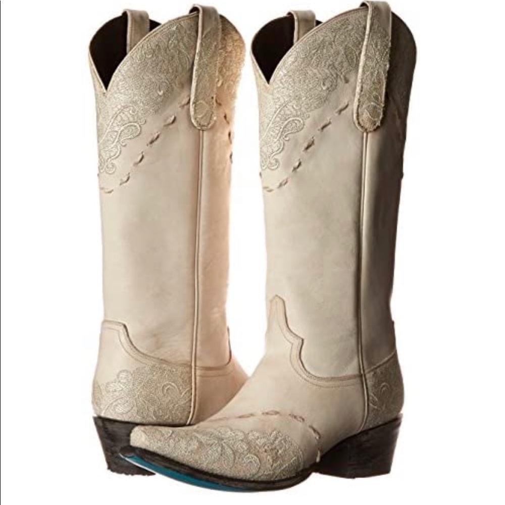 NEW IN BOX: Ivory “Jeni Lace” by Lane Boots size 7